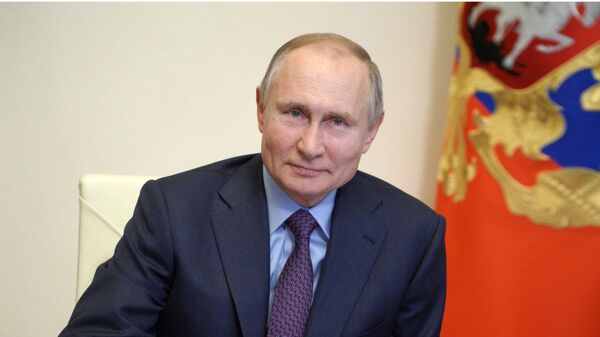 Президент РФ Владимир Путин проводит в режиме видеоконференции совещание по вопросам наращивания производства вакцин