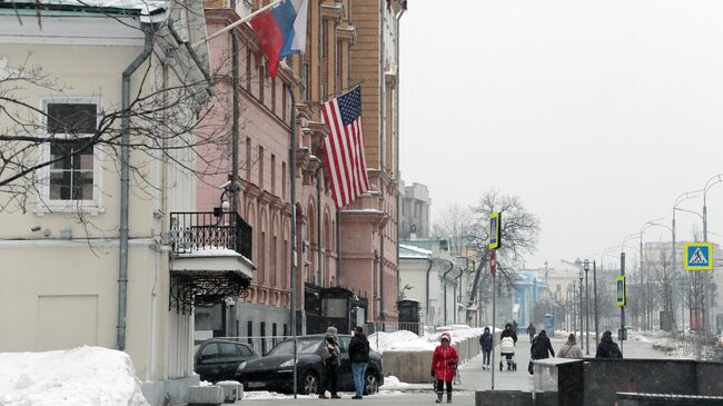 Особняк Грибоедовых, здание посольства США и дом-музей Ф. И. Шаляпина на Новинском бульваре в Москве 