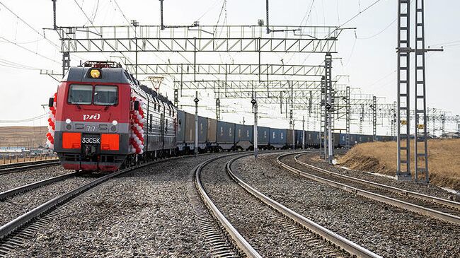 РЖД завершили электрификацию последнего участка железной дороги до границы с Китаем