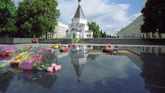 Мемориал Вечная слава павшим в боях за свободу и независимость Родины и Вечный огонь в Нижегородском кремле