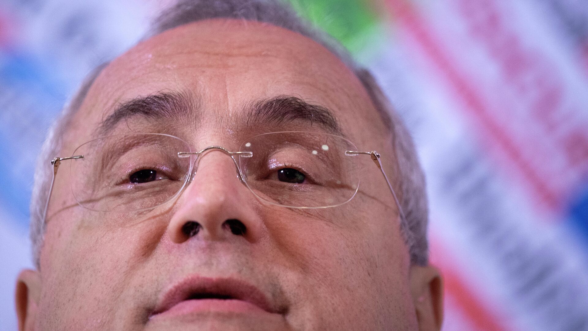 Owner and President of Italian Serie A football club SS Lazio Rome, Italian entrepreneur Claudio Lotito speaks during  a press conference at the Foreign Press Association in Rome on December 18, 2019, a day after a Serie A anti-racism campaign triggered criticism. - The head of Serie A on December 17, 2019 apologised for using art featuring monkeys in an anti-racism campaign, after having initially said the work aimed to defend the values of integration, multiculturalism and fraternity, but was forced to backpedal after widespread criticism and ridicule. (Photo by Tiziana FABI / AFP) - РИА Новости, 1920, 26.03.2021