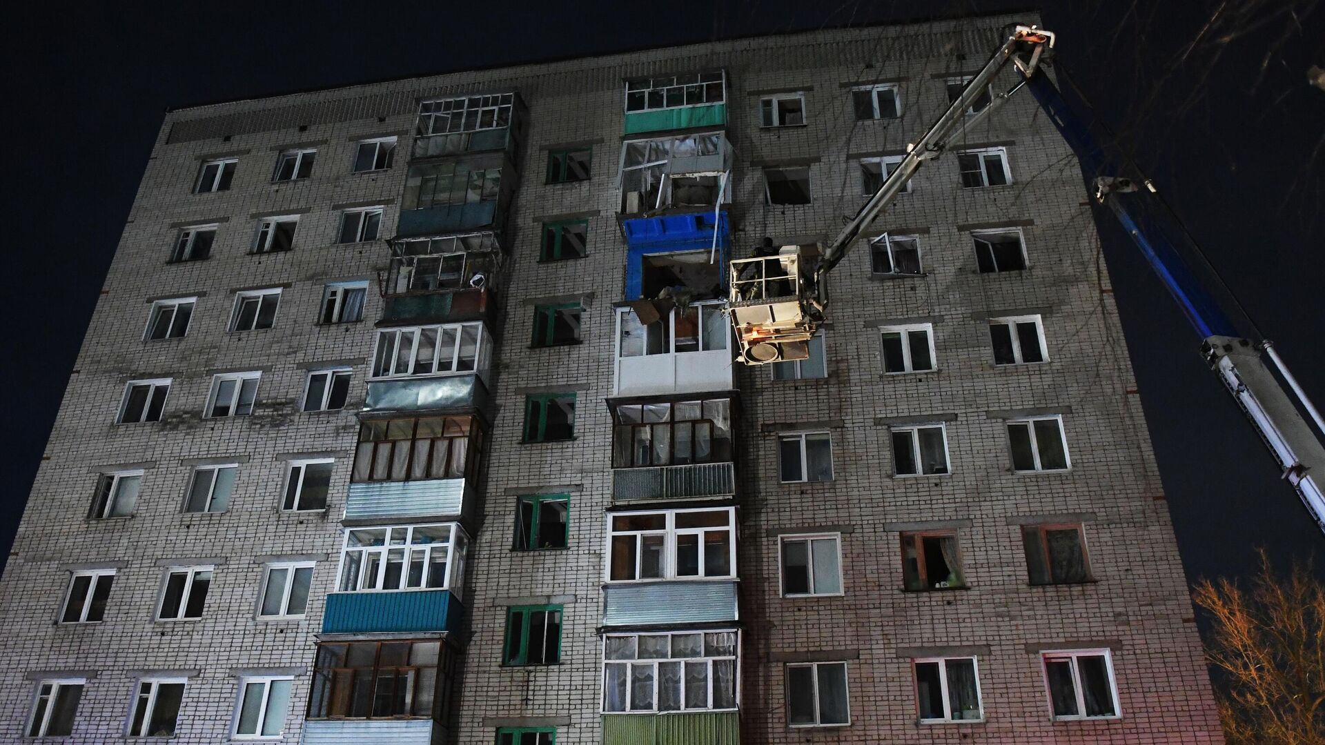 Взрыв газа произошел в девятиэтажном доме в Зеленодольске - РИА Новости, 1920, 20.04.2021