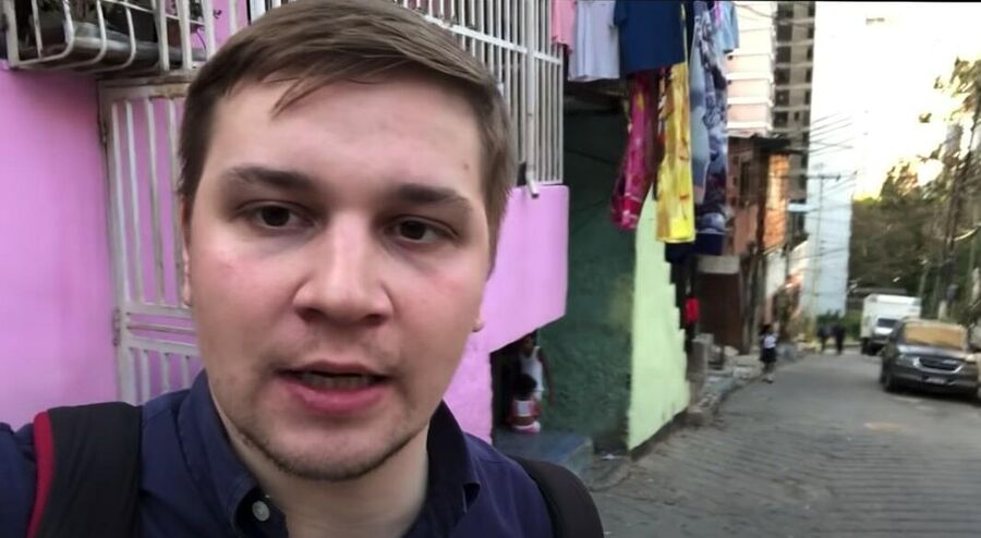 Журналист, автор ютьюб-канала The Люди Антон Лядов в Венесуэле