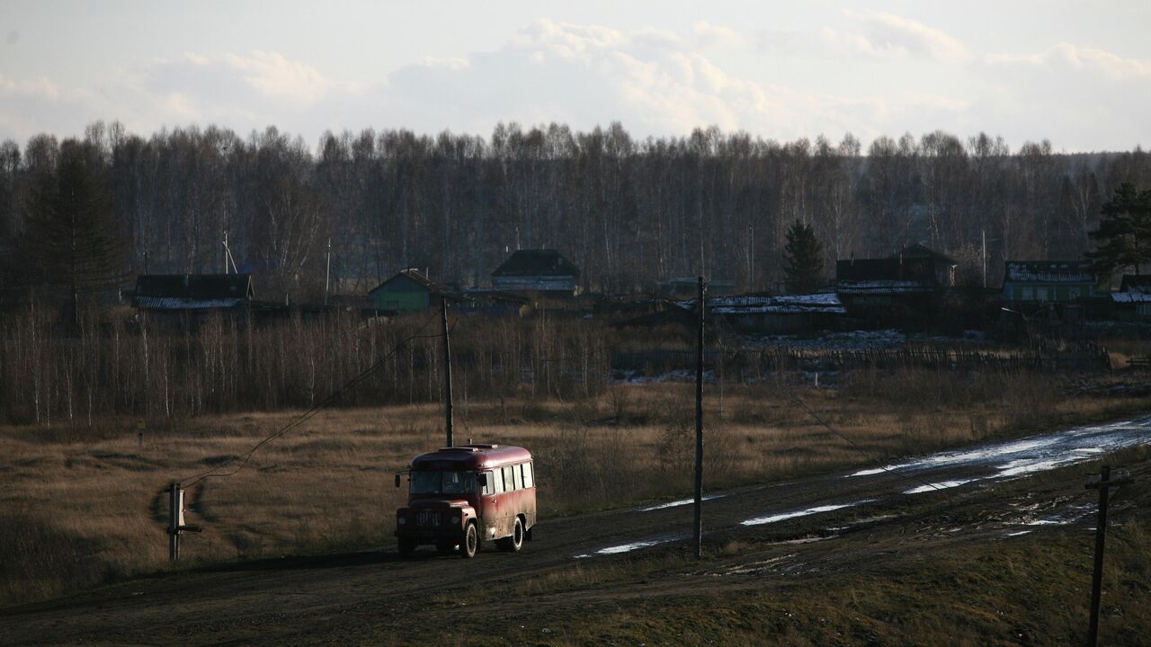 Билет в один конец: как российские деревни выживают без автобусов - РИА  Новости, 02.04.2021