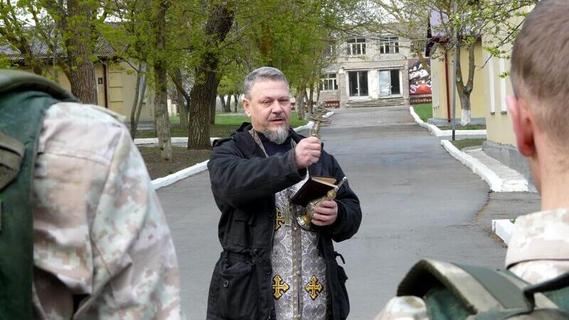 Глава отдела по взаимодействию с вооруженными силами и правоохранительными учреждениями Ростовской-на-Дону епархии протоиерей Андрей Немыкин - РИА Новости, 1920, 01.04.2021