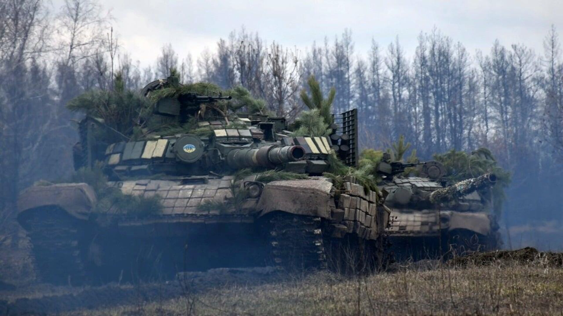 Тренировка танковых резервов вооруженных сил Украины в Луганской области - РИА Новости, 1920, 06.12.2021