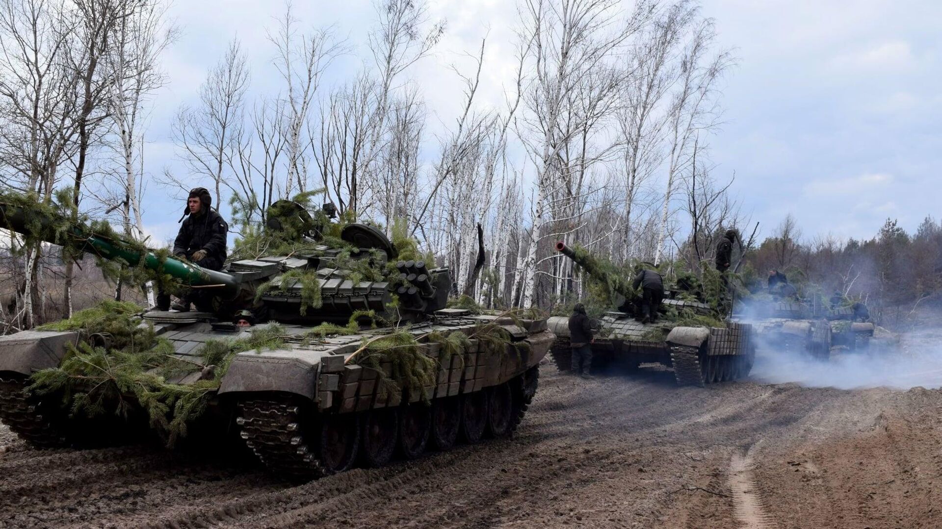 Тренировка танковых резервов вооруженных сил Украины в Луганской области - РИА Новости, 1920, 01.12.2021