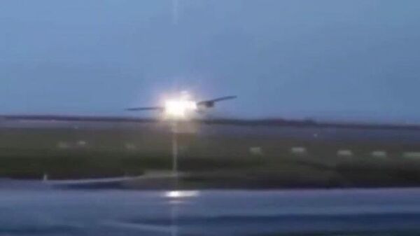 Экстренная посадка пассажирского Boeing в Красноярске