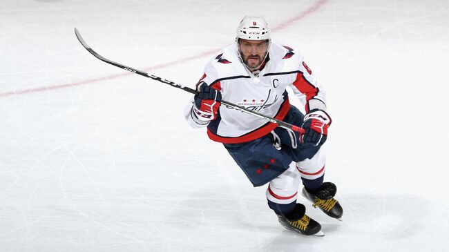 NEWARK, NEW JERSEY - APRIL 02: Alex Ovechkin #8 of the Washington Capitals skates against the New Jersey Devils on April 02, 2021 in Newark, New Jersey.   Bruce Bennett/Getty Images/AFP (Photo by BRUCE BENNETT / GETTY IMAGES NORTH AMERICA / Getty Images via AFP)