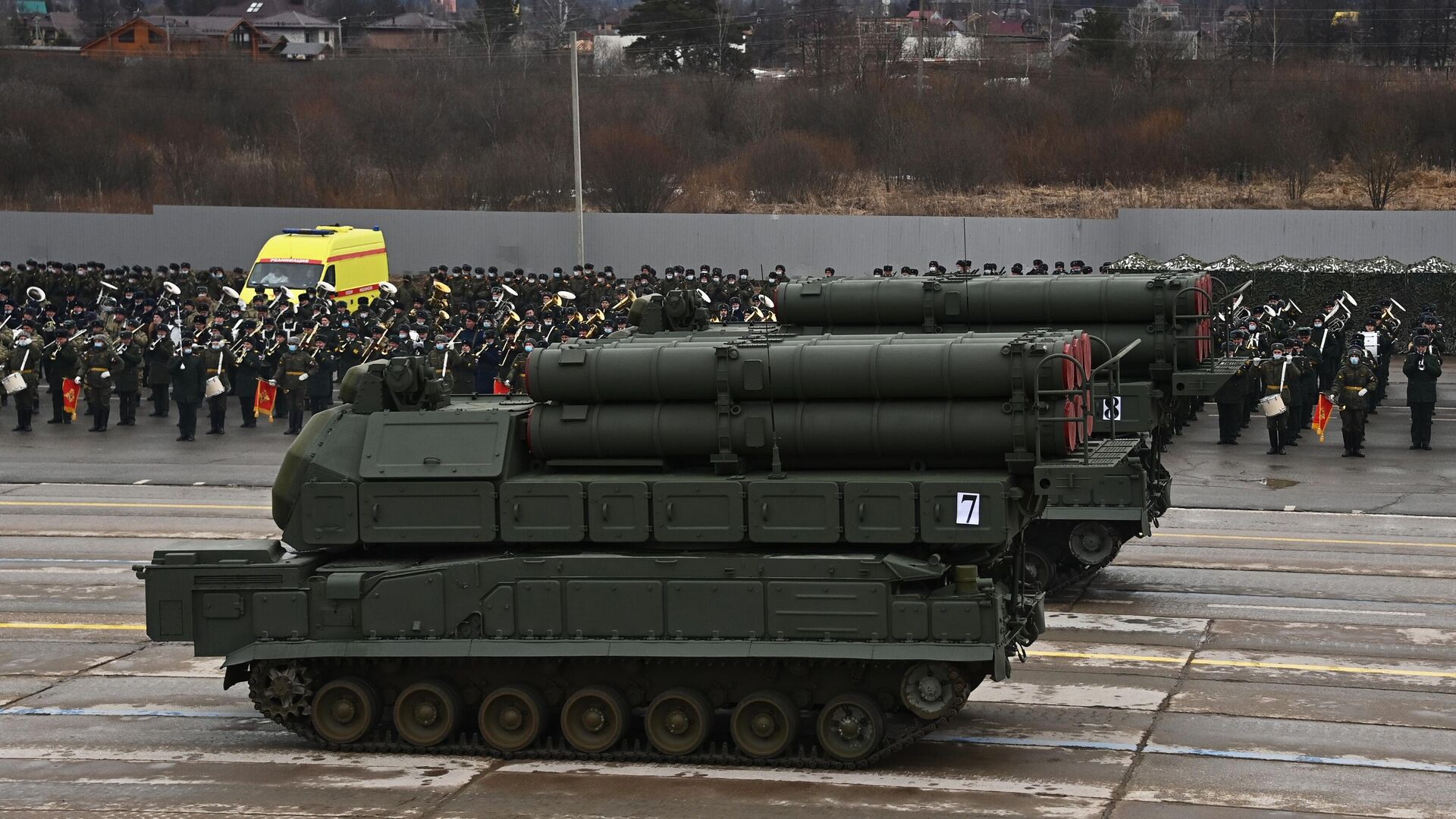 Военная техника, принимающая участие в параде Победы, прибыла в Москву -  РИА Новости, 24.04.2021