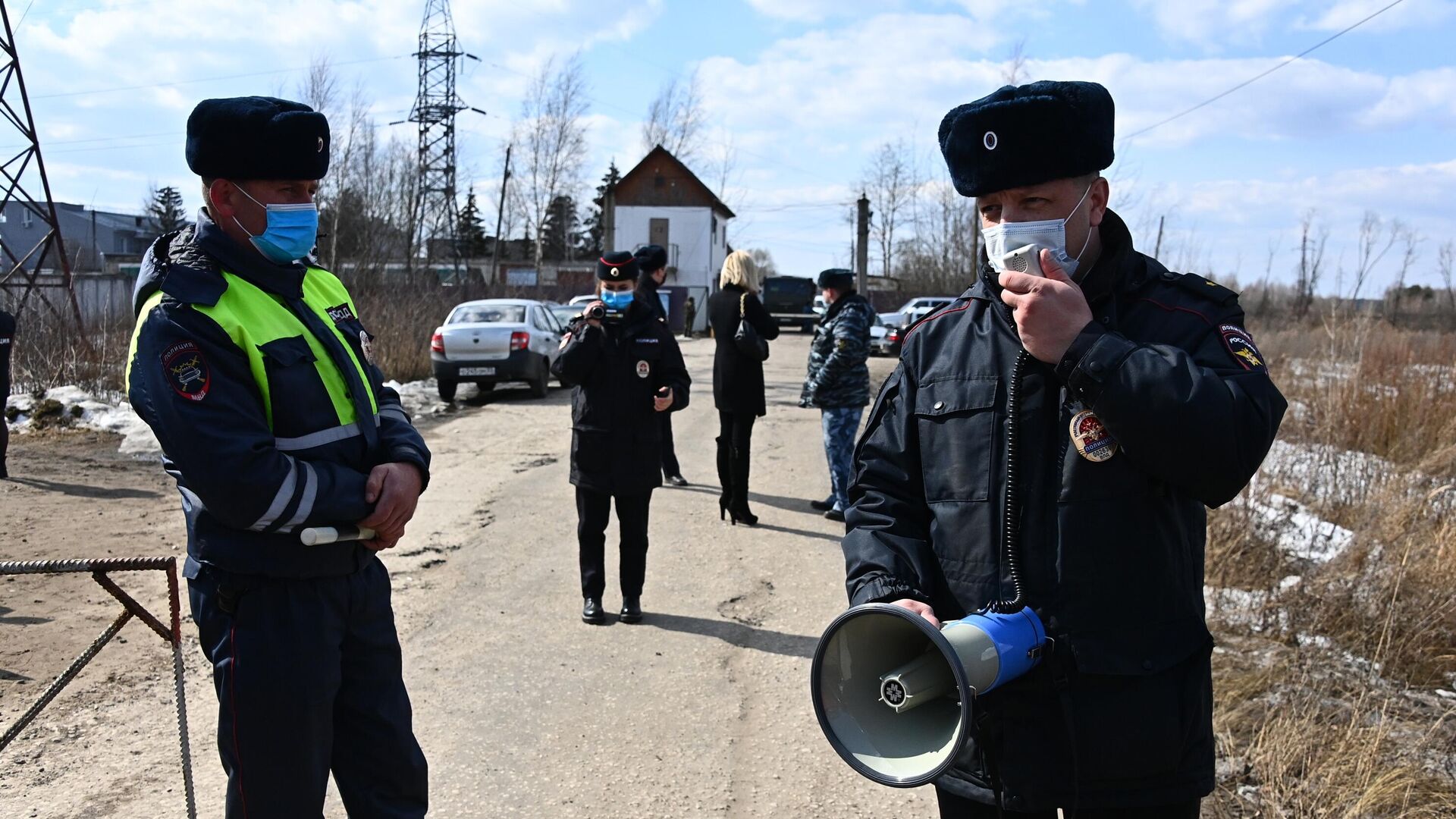 Сотрудники правоохранительных органов у исправительной колонии No 2 в городе Покрове Владимирской области - РИА Новости, 1920, 06.04.2021