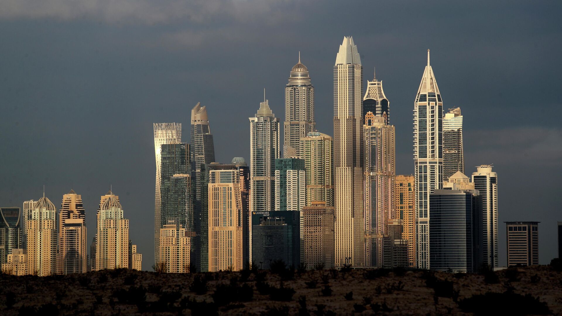 Высотные здания в районах Марина и Джумейра Лейк-Тауэрс в Дубае, ОАЭ - РИА Новости, 1920, 05.07.2021