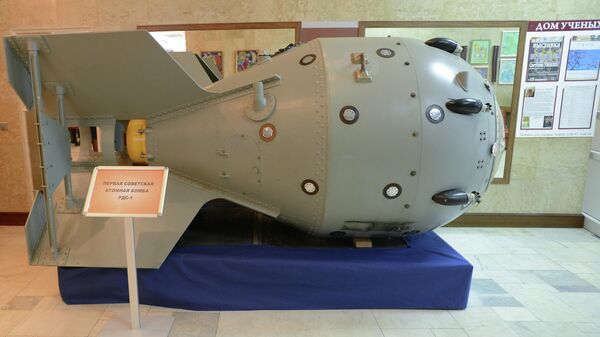 Первая советская атомная бомба РДС-1 в музее Российского федерального ядерного центра в Сарове