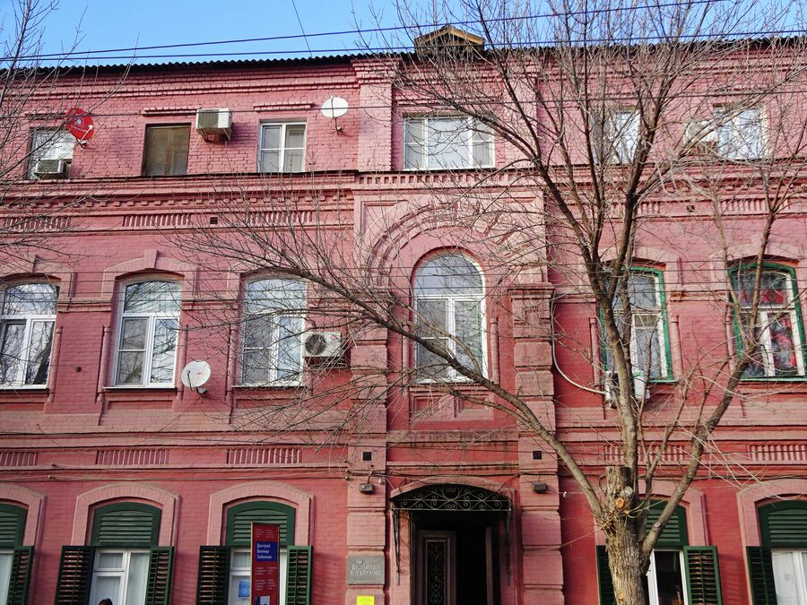 Дом Хлебникова, фасад 