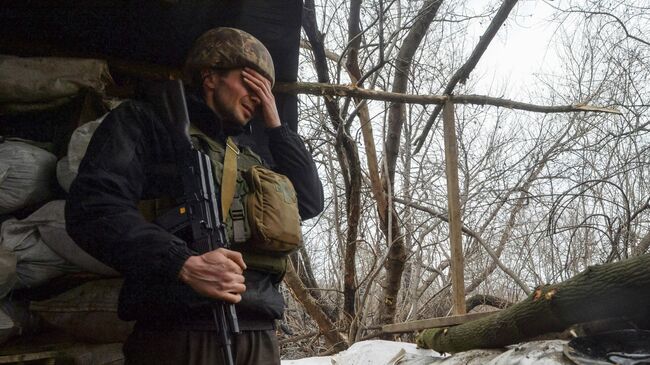 Украинский военнослужащий в Луганской области