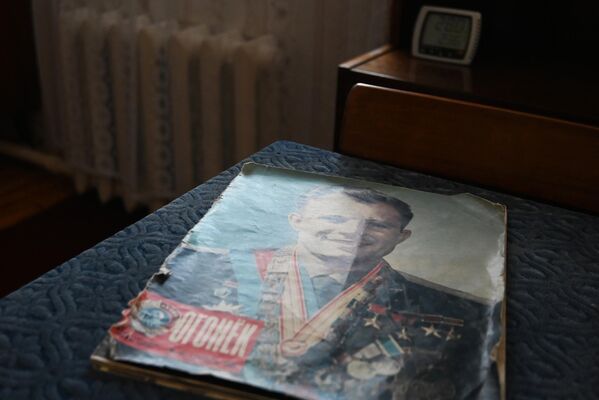 Журнал Огонек в Доме-музее школьных лет Юрия Гагарина в городе Гагарин