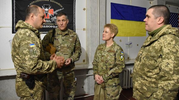 Военный атташе США Бриттани Стюарт в Донбассе