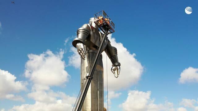Весенняя промывка: памятник Юрию Гагарину подготовили ко Дню космонавтики - РИА Новости, 1920, 09.04.2021