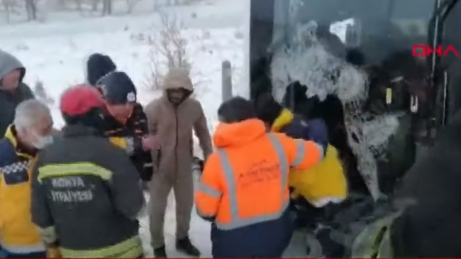 Видео с места смертельного ДТП с россиянами в Турции