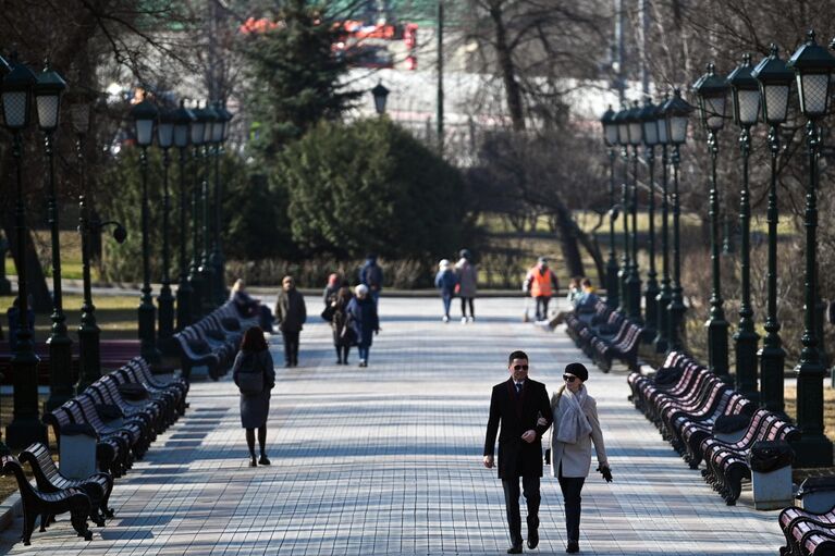 Теплая погода в Москве