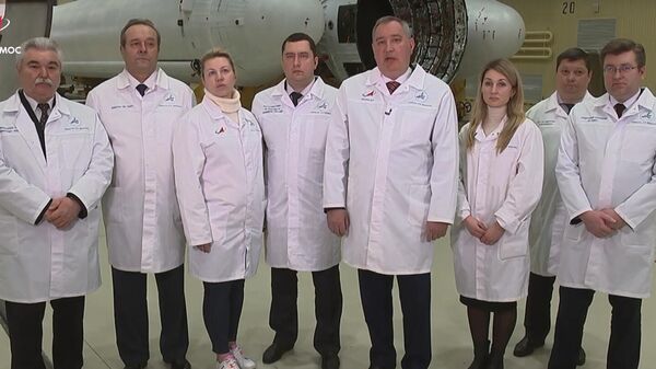Рогозин поздравил россиян с Днем космонавтики