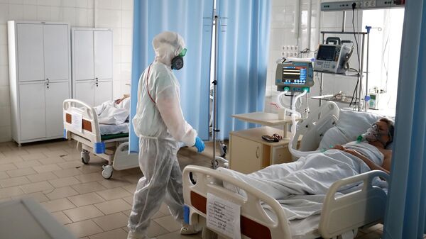 Медицинский работник в клинической больнице скорой медицинской помощи №7 в Волгограде