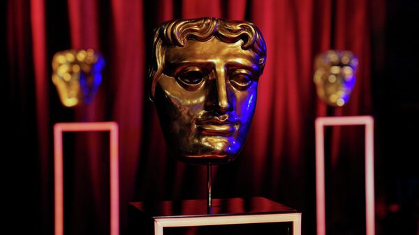 Статуэтки Бронзовая маска премии BAFTA Британской академии кино и телевизионных искусств 