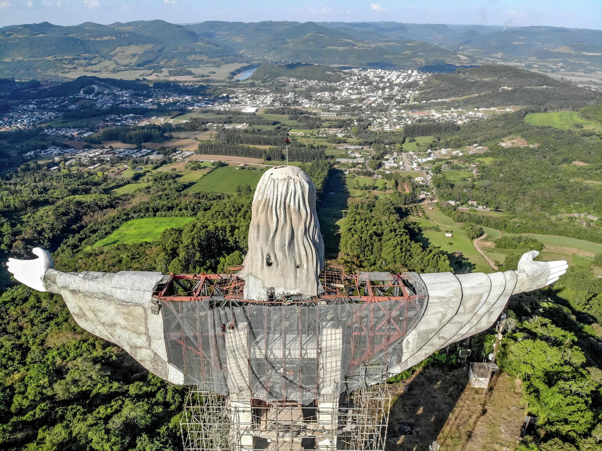 Новая статуя Христа-Искупителя в городе Энкантадо, Бразилия - РИА Новости, 1920, 12.04.2021