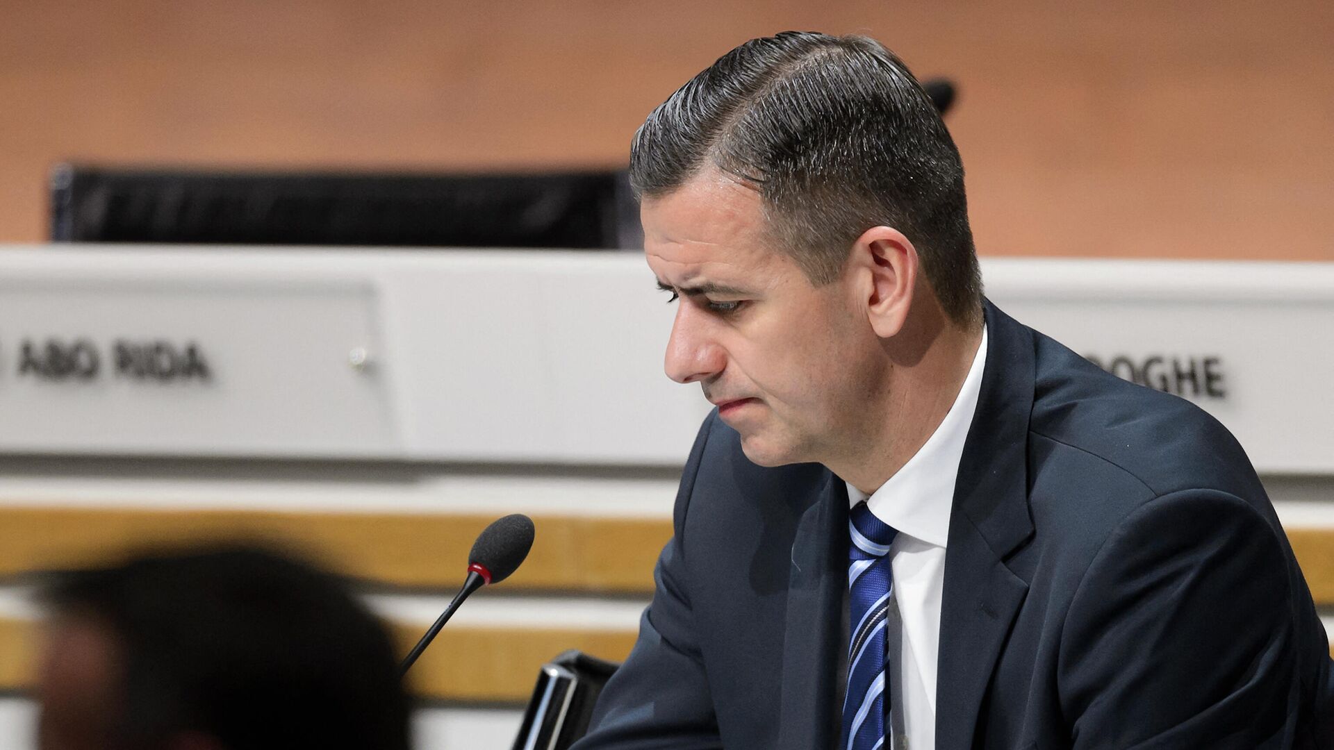 This photo taken on February 26, 2016 shows acting FIFA secretary general Markus Kattner during the extraordinary FIFA Congress in Zurich. - FIFA on May 23, 2016 sacked deputy general secretary Markus Kattner for financial 'breaches' involving millions of dollars, according to sources close to an inquiry by the world body. (Photo by FABRICE COFFRINI / AFP) - РИА Новости, 1920, 12.04.2021