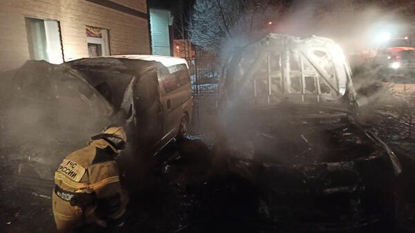 Сгоревшие автомобили на Никольском шоссе в Белогорске