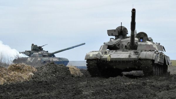 Учения украинских ВС вблизи границы с Крымом