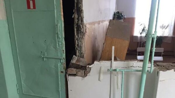 Обрушение стены в здании школы, расположенной в селе Воздвиженка Уссурийского городского округа