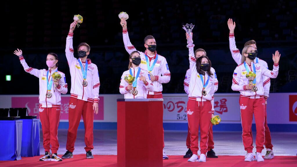 Российские спортсмены на церемонии награждения на командном чемпионате мира по фигурному катанию в Осаке, Япония - РИА Новости, 1920, 18.04.2021