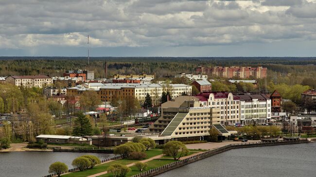 Вид на Выборг с башни святого Олафа Выборгского замка