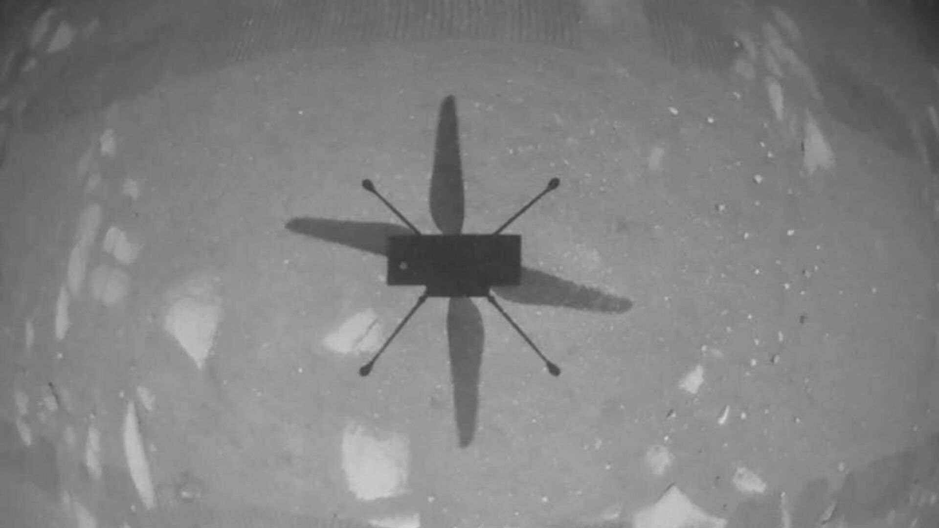 Первое фото, сделанное беспилотным вертолетом НАСА Ingenuity - РИА Новости, 1920, 19.04.2021