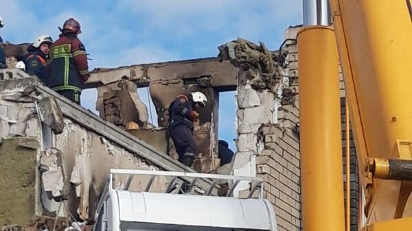 Разбор завалов на месте взрыва бытового газа в жилом доме в селе Маргуша Нижегородской области