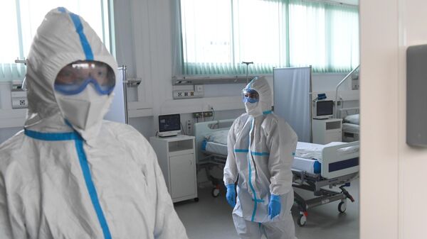 Медицинские работники в Московском клиническом центре инфекционных болезней Вороновское