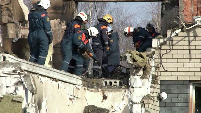 Разбор завалов после взрыва дома в Нижегородской области