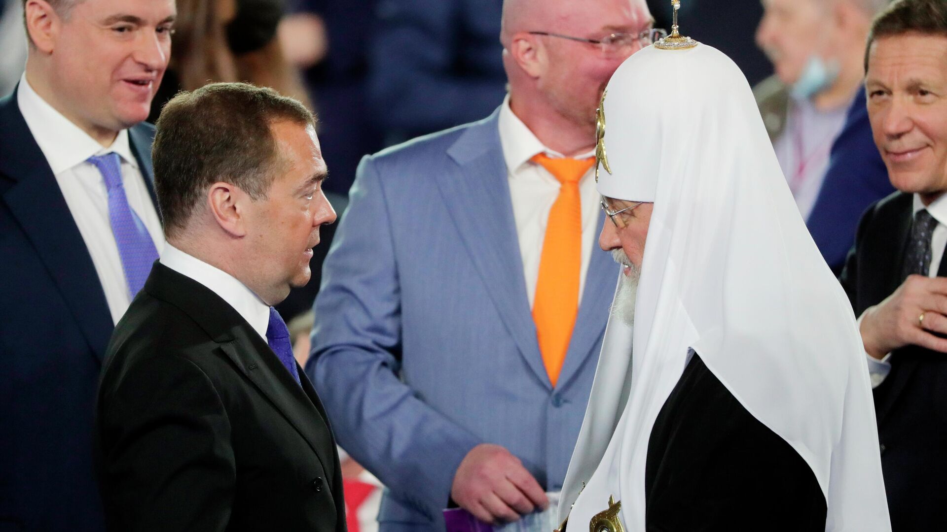 Патриарх Кирилл наградил Медведева орденом Дмитрия Донского