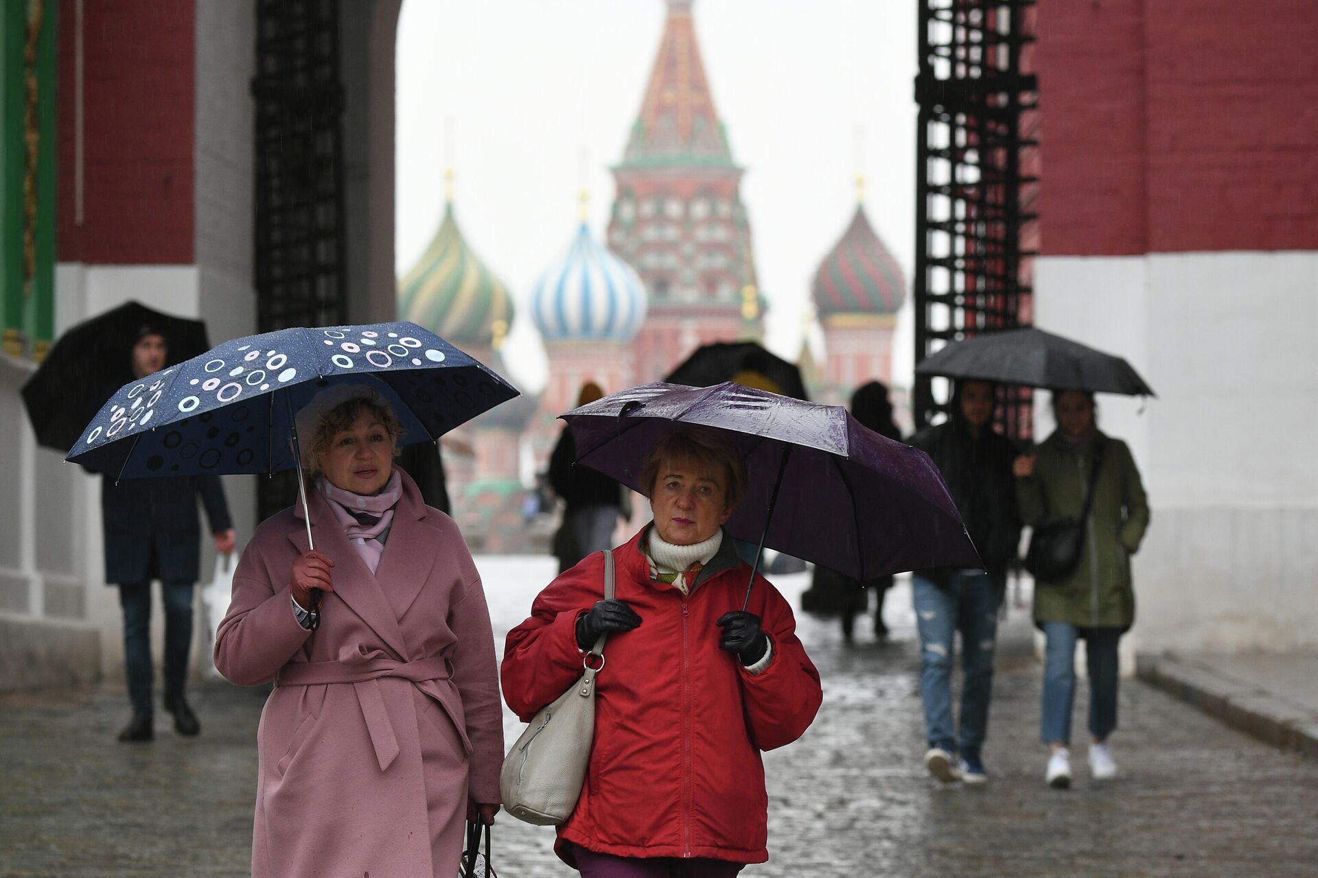 Холодное лето в москве. Самый дождливый месяц в Москве. Аномально Холодное лето. Дождливое лето в Китае.