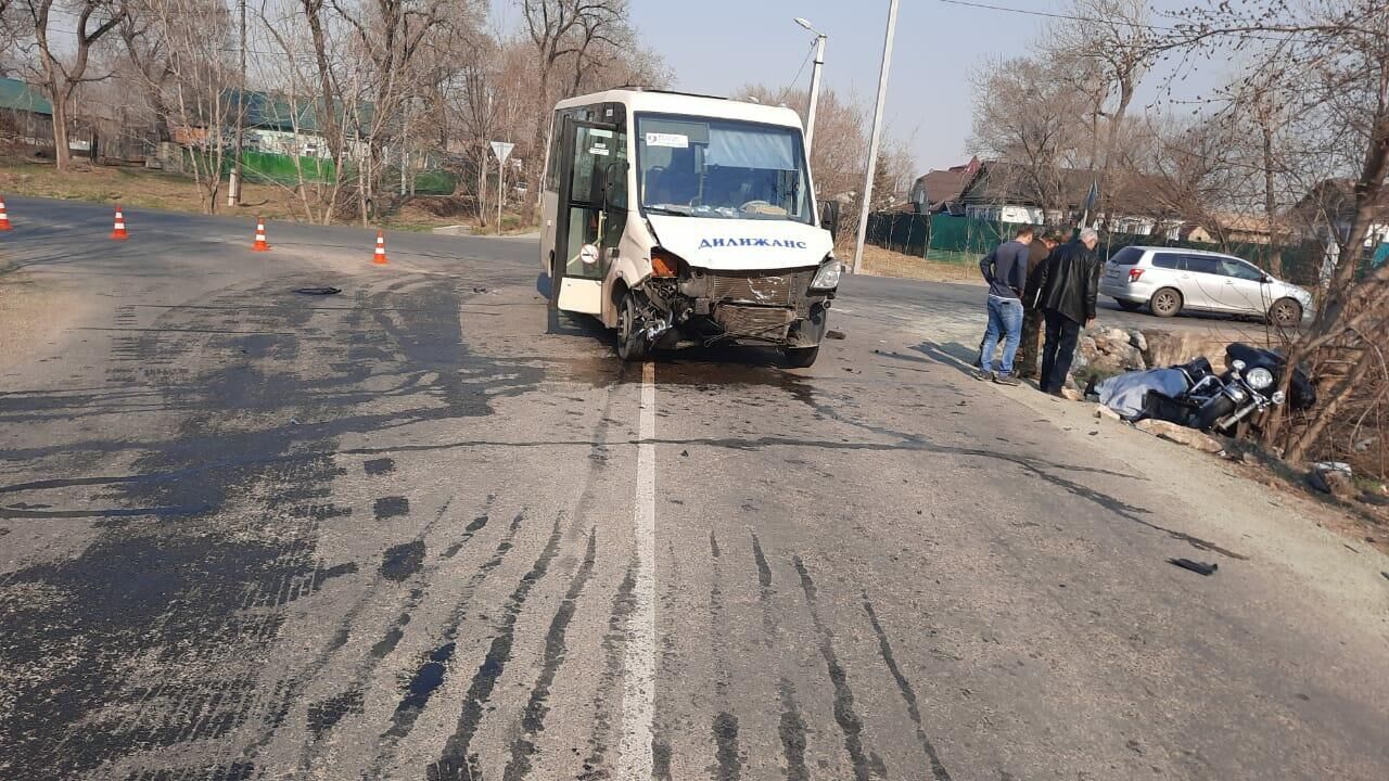 В Челябинске мотоциклист погиб, пытаясь скрыться от автомобиля ГИБДД - РИА  Новости, 25.06.2021