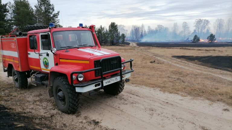 Тушение пожара в Красноборском районе в Архангельской области 