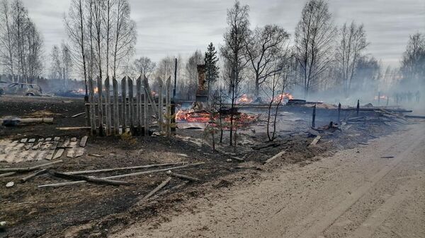 Тушение пожара в Красноборском районе в Архангельской области 