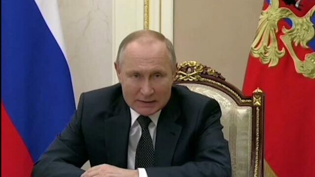 Путин пообещал подписать указ о непрерывных майских праздниках - РИА Новости, 1920, 23.04.2021