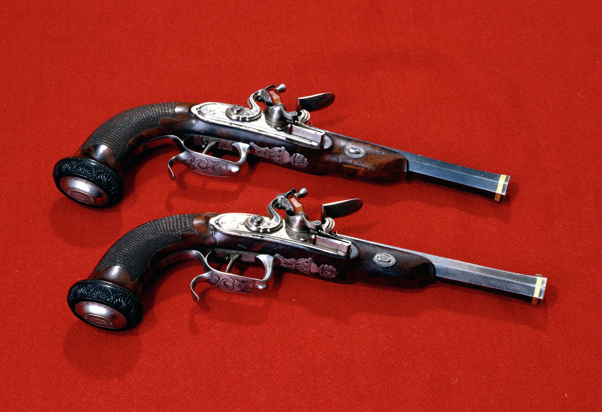 Пистолеты с ударно-кремневыми замками. Конец XVIII века - РИА Новости, 1920, 25.04.2021