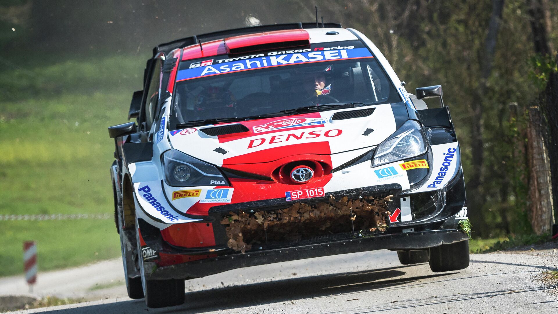 Sebastien Ogier of France and his co-driver Julien Ingrassia of France steer their Toyota Yaris WRC car during the 18th stage of the Croatia Rally, third round of the FIA World Rally Championship on April 25, 2021, in Kumrovec, north of capital Zagreb. (Photo by Andrej ISAKOVIC / AFP) - РИА Новости, 1920, 25.04.2021