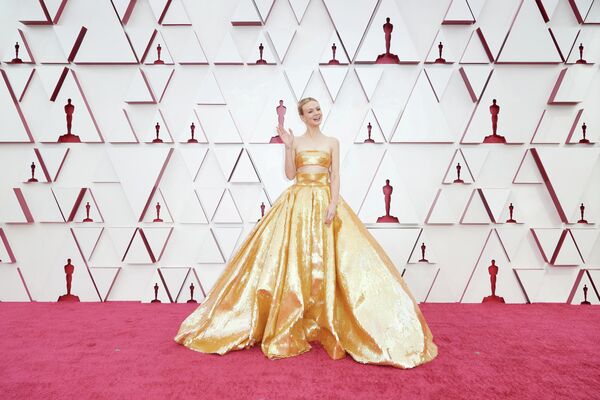Кэри Маллиган на красной ковровой дорожке церемонии вручения Оскара 