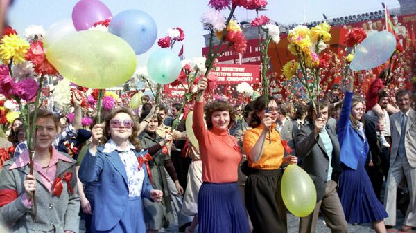 Первомайская демонстрация трудящихся на Красной площади