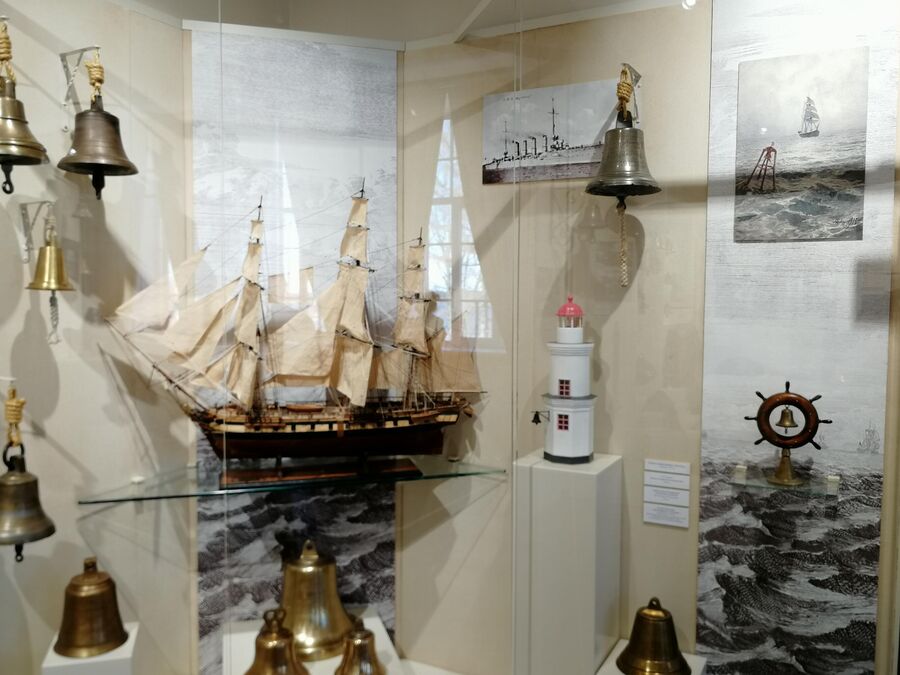 Морские колокольчики в Валдайском музейном колокольном центре