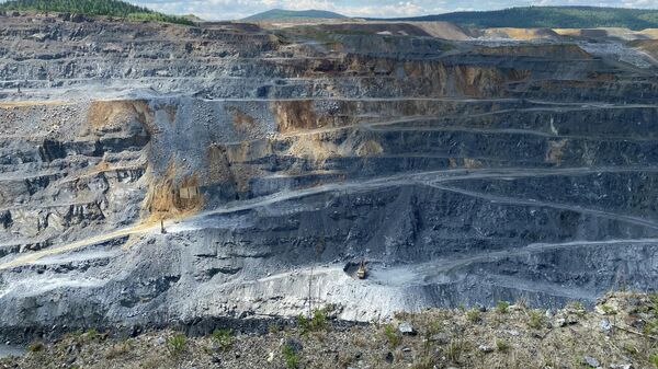 Исследование геомеханических процессов на рудных месторождениях